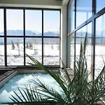 Family Luxury Terra - 4 Star Free Resort, Golf I Skiing Apartamento *
